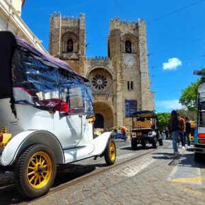 10 - 3 Day Tour Lisbon, Sintra, Nazaré & Óbidos