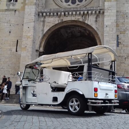 Lisbon Tuktuk tour
