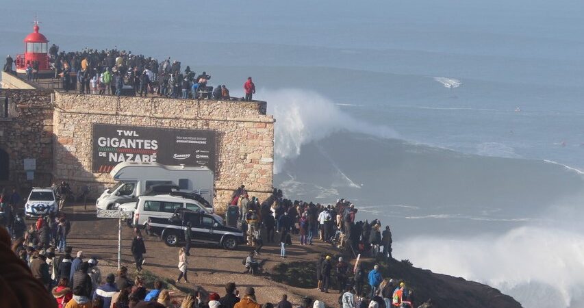 Nazaré Big Waves